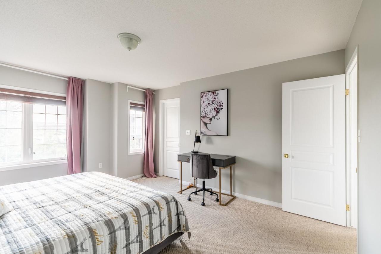 Luxury 3Br 2Ba Townhome With Private Hot Tub, Gym, Bbq By Globalstay ハミルトン エクステリア 写真